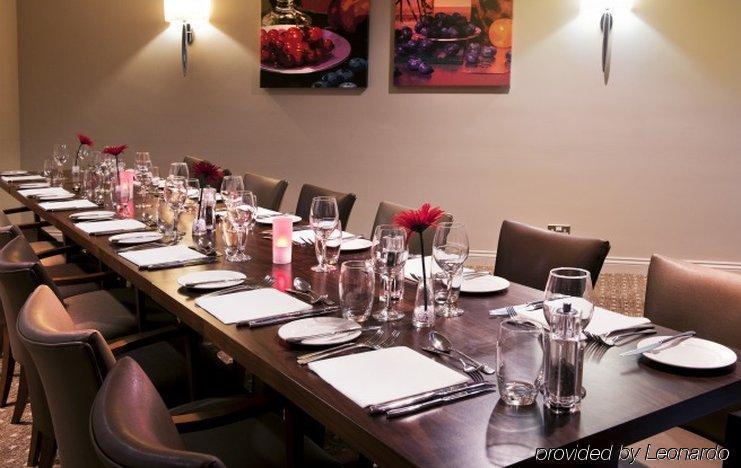 Ettington Chase Hotel Ресторант снимка